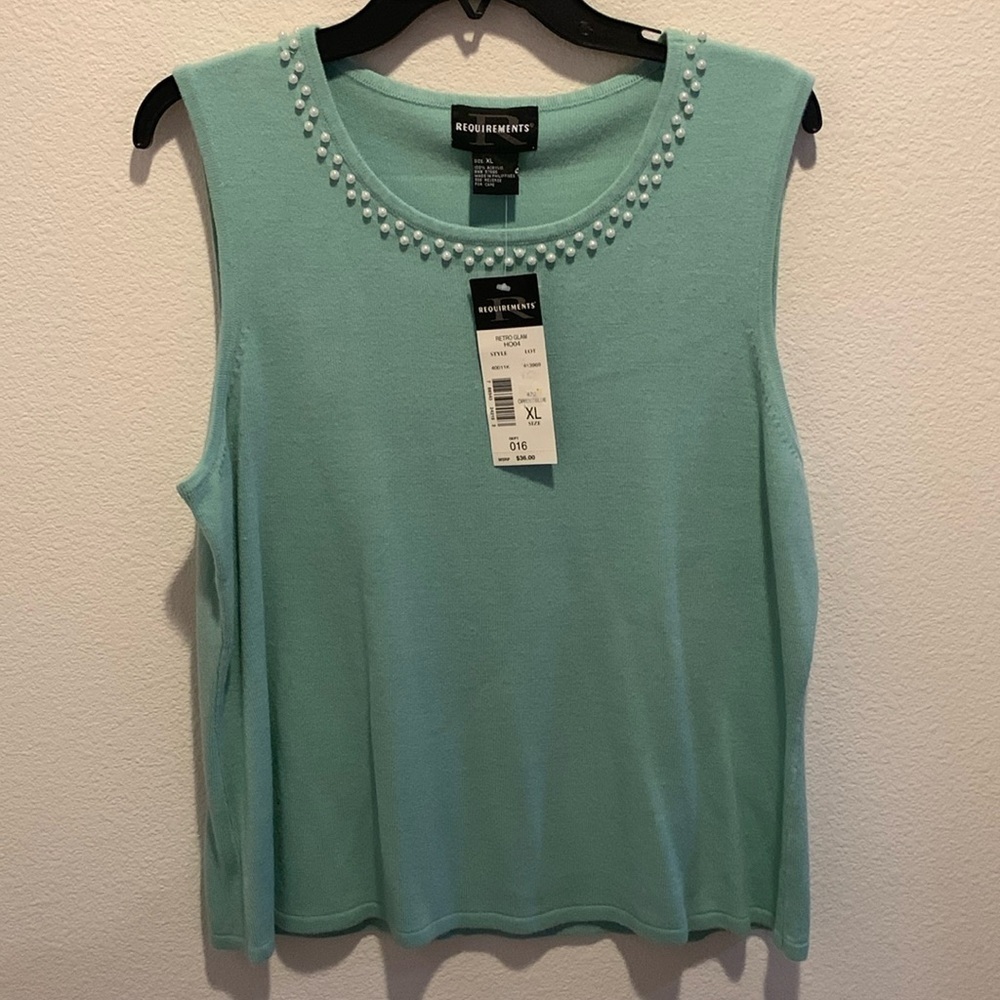NWT Womens She’ll Top. Sleeveless. Faux Pearl Detail@neckline. Retro Glam. XL.  